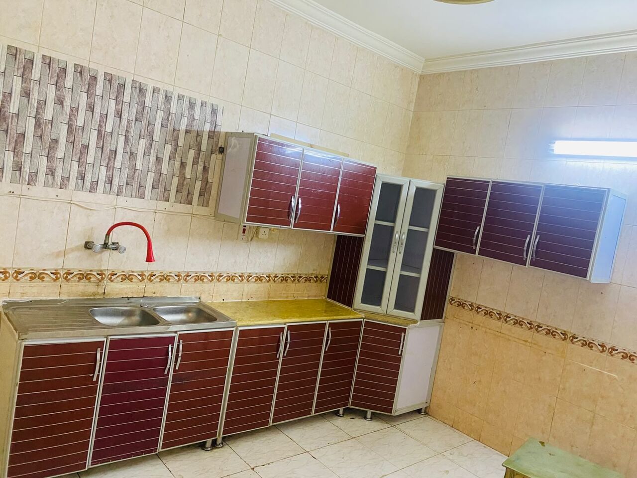 Riyadh, Furniture, SAR 650,  Kitchen Cabinets(6mtr) (neat & Spacious)and Sofa With Pillow Cushions(650 +300)