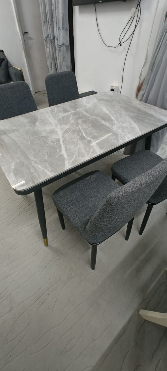 Jeddah, Household Items, SAR 600,  Dining Table Top Condition / 600 SAR Slightly Negotiable
