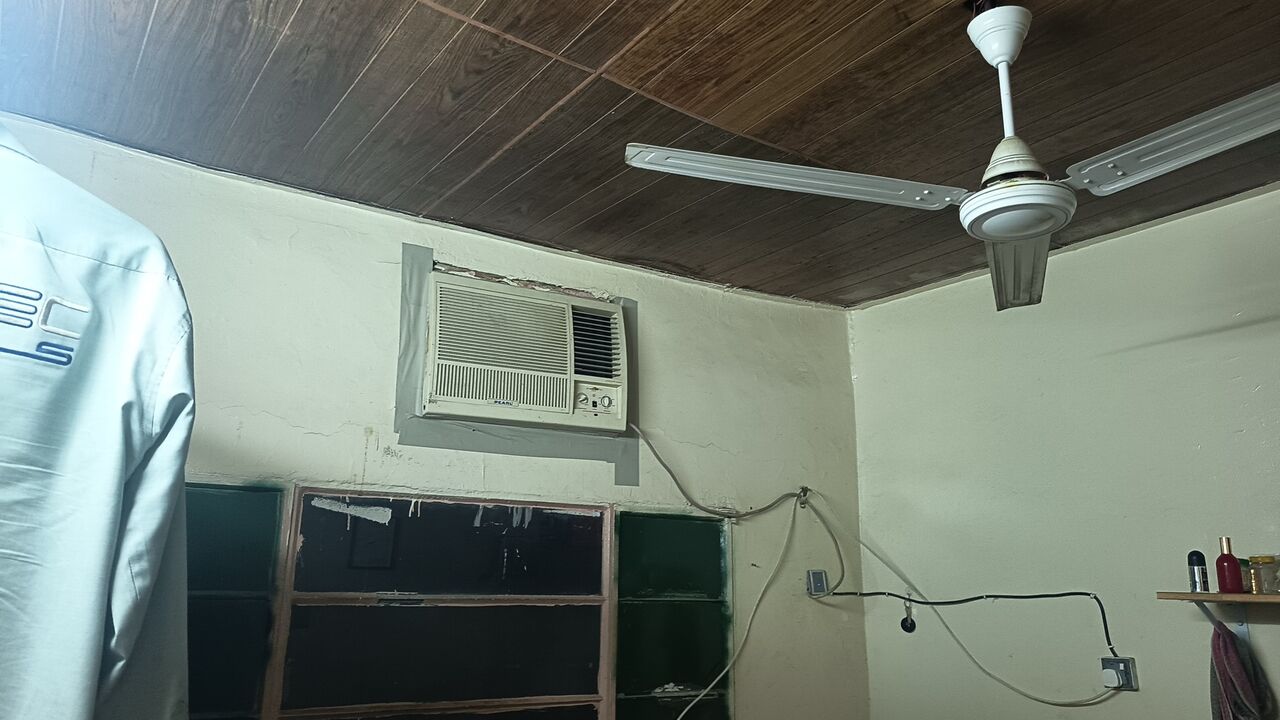 Manama, Air Conditioners, BHD 45,  2 AC Units For Sale &ndash; Good Condition | Recently Serviced