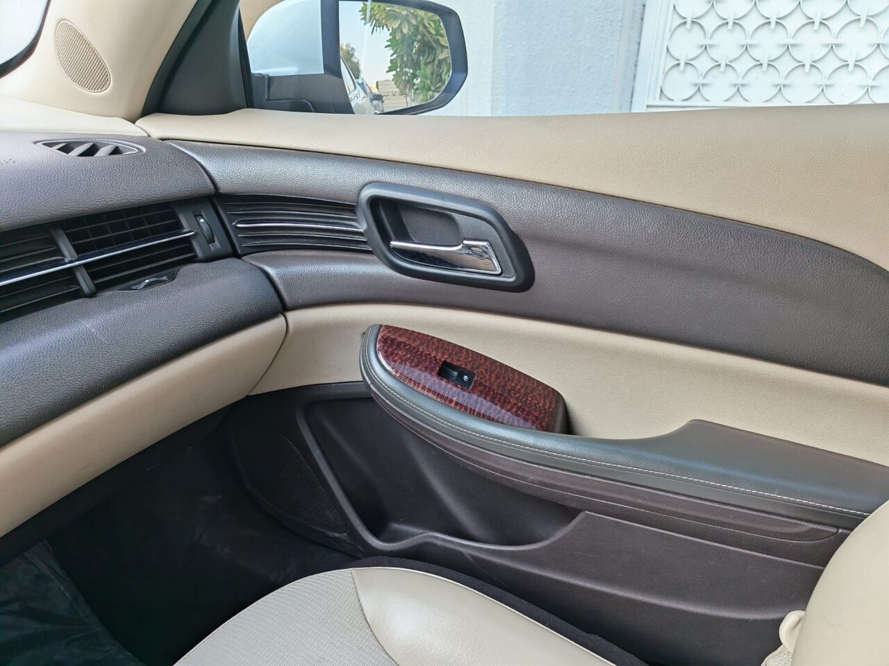 Riyadh, Vehicles, Cars & Trucks , SAR 15,  Chevrolet Malibu LTZ,  2014,  Automatic,  290000 KM,