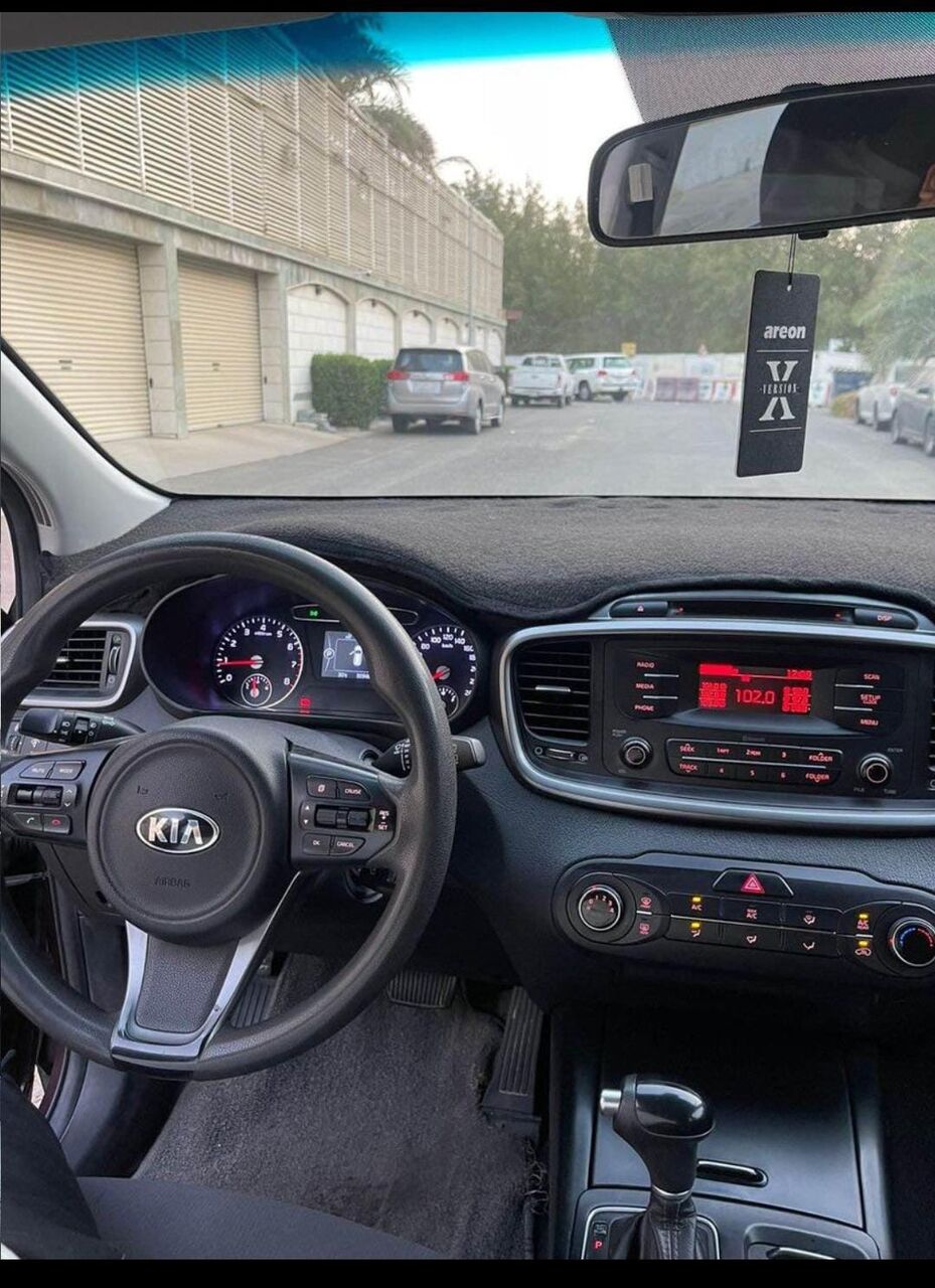 Jeddah, Vehicles, Cars & Trucks , SAR 35000,  Kia Sorento SUV,  2016,  Automatic,  350000 KM,