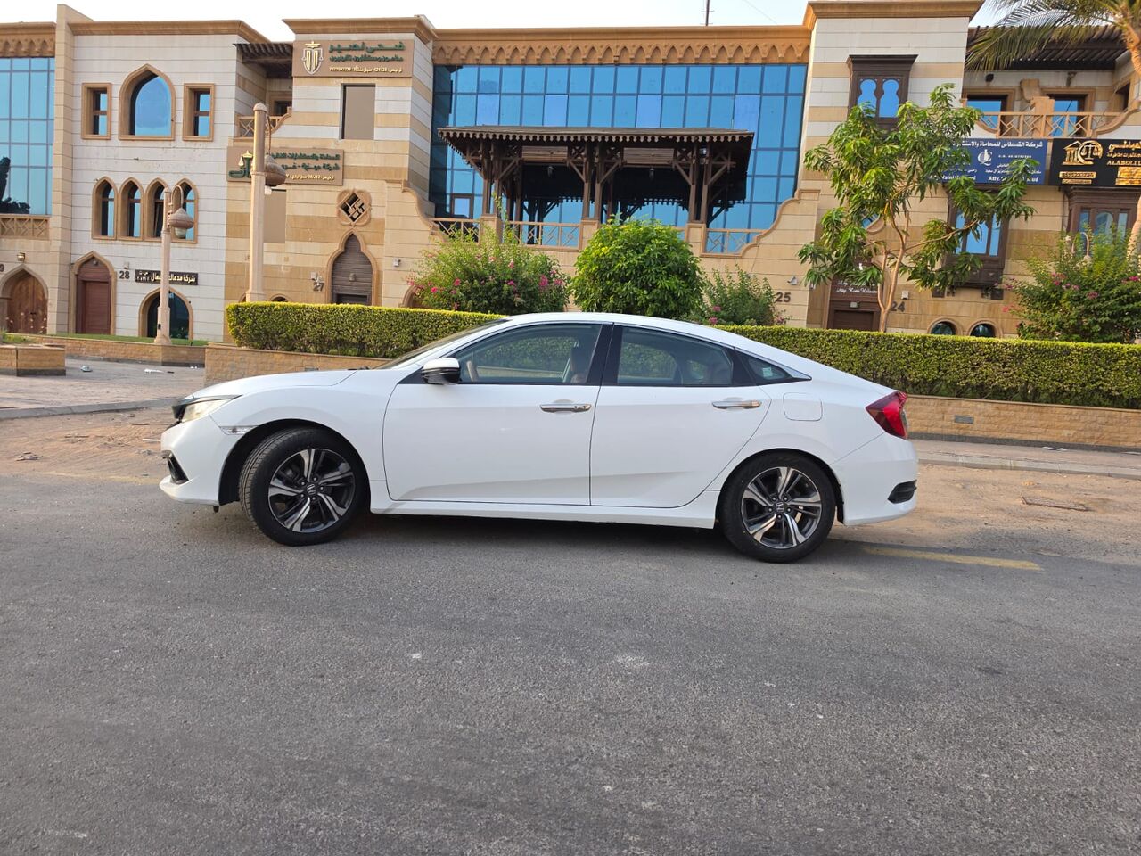 Jeddah, Vehicles, Cars & Trucks , SAR 56999,  HONDA CIVIC,  2020,  Automatic,  125 KM,   FULL OPTION TOURING( FINAL 52K )