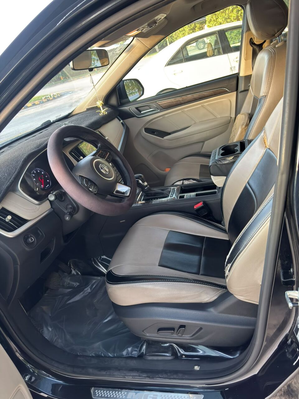 Dammam, Vehicles, Cars & Trucks , SAR 5000,  MG RX5,  2022,  Automatic,  94000 KM,   FAMILY USED CAR