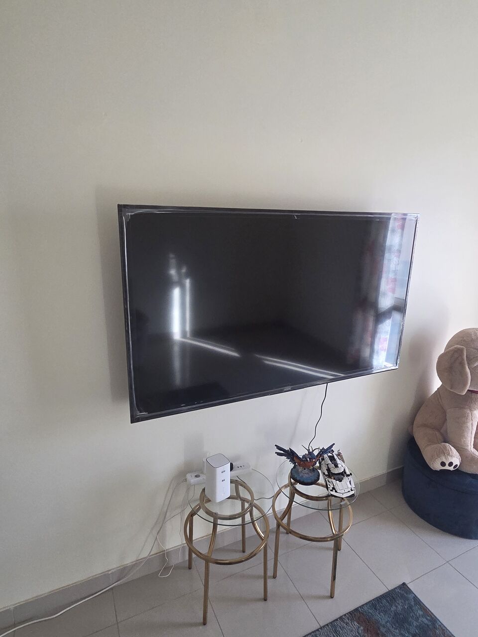 Al Yasmin, Electronics, SAR 1100,  65 Inch Sony Bravia Smart TV For Sale