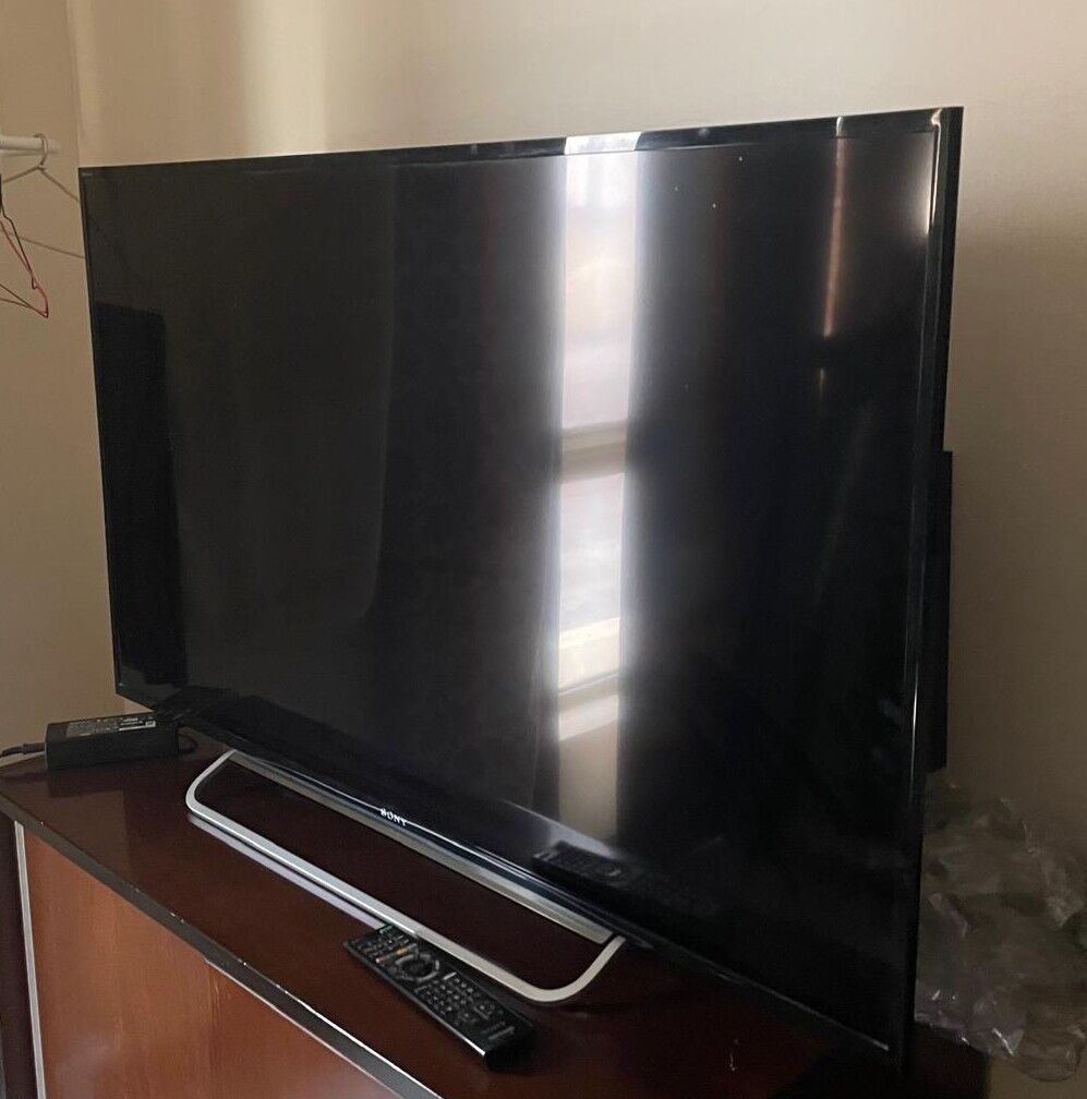 Manama, Household Items, BHD 40,  Sony KDL-48W600B 48