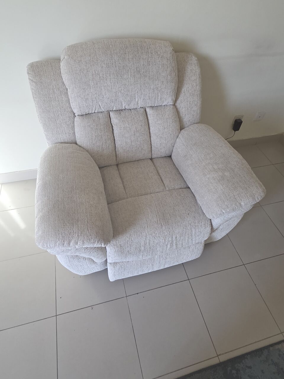 Al Yasmin, Furniture, SAR 800,  A One Seat Electric Recliner For Sale
