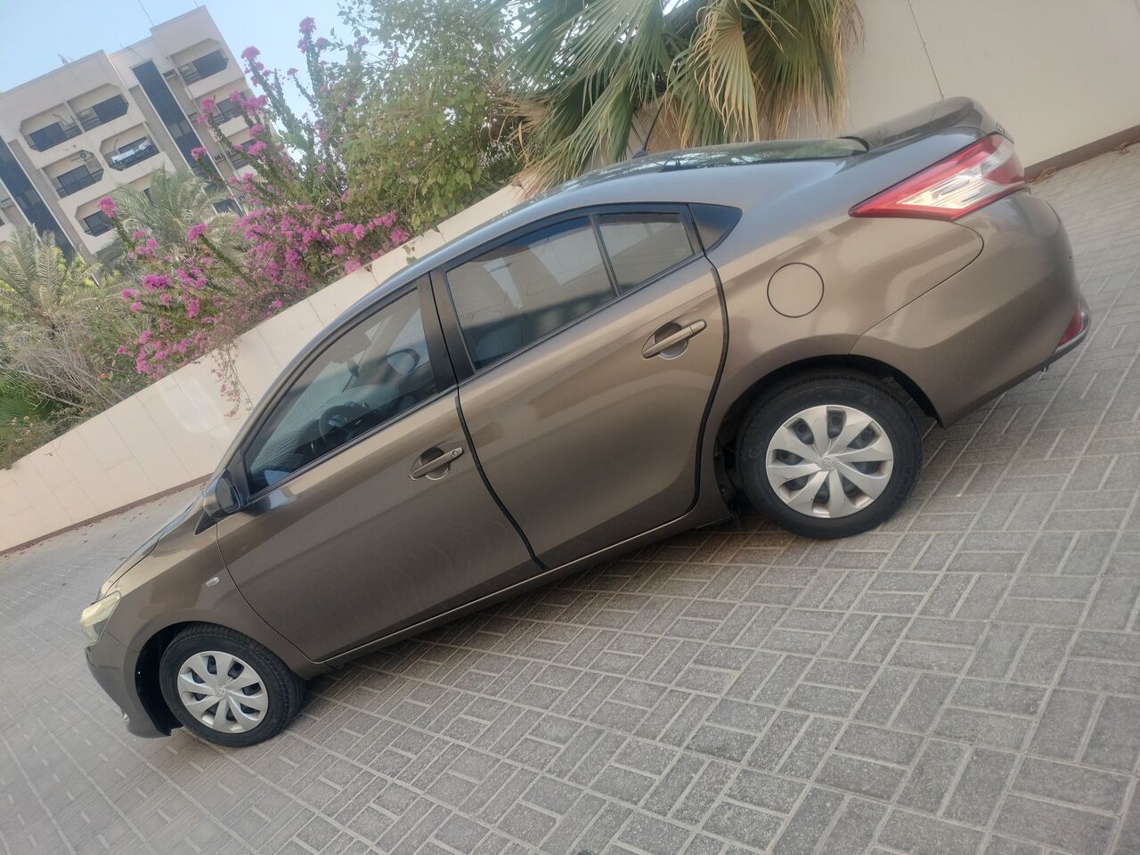 Manama, Vehicles, Cars & Trucks , Toyota Yaris,  2017,  Automatic,  147000 KM,