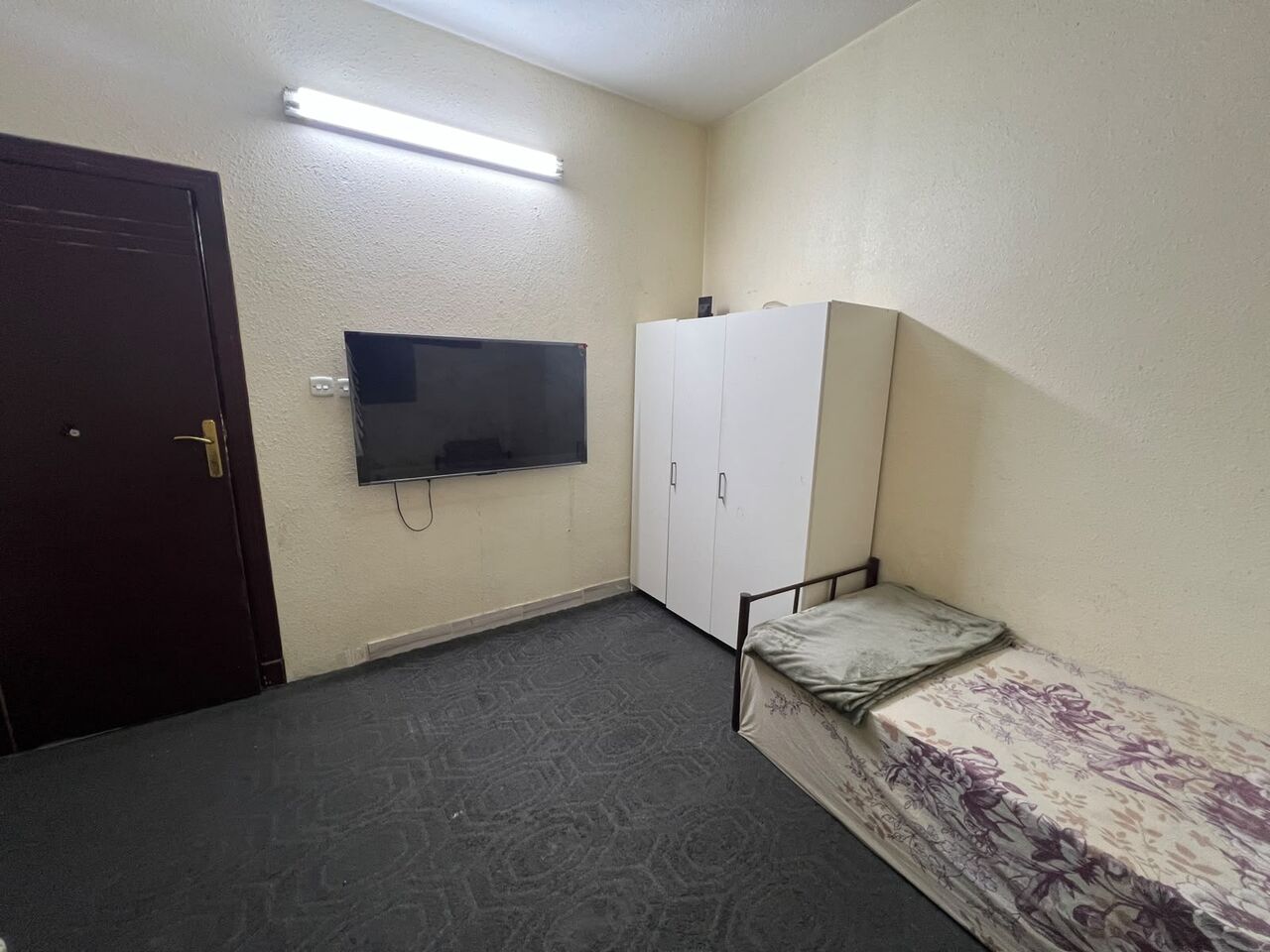 Al Wizarat, Rooms for Rent, SAR 1166/month,  Private Room For Rent &ndash; Single Working Professional &ndash; 1,166 SAR/month