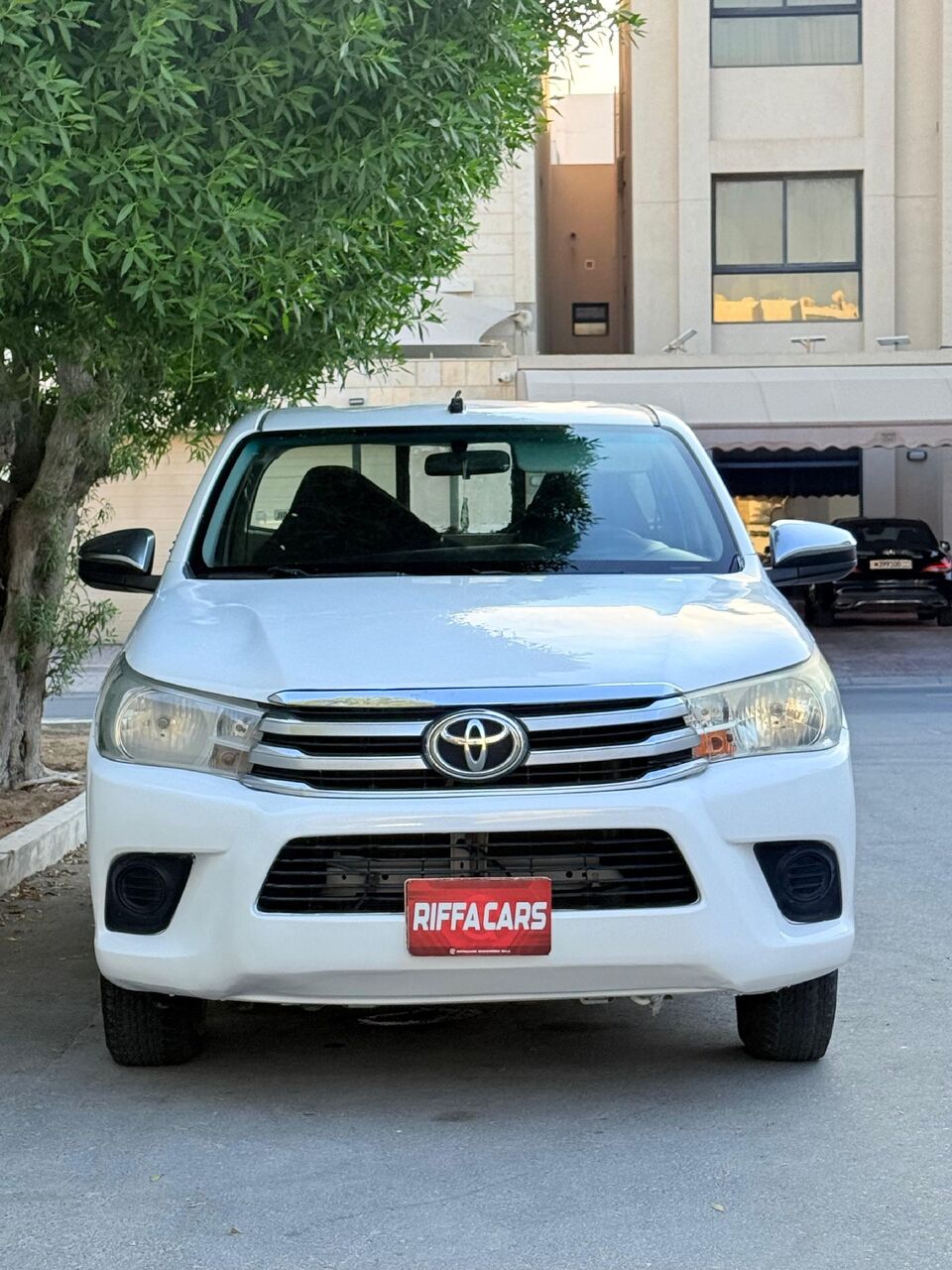 Manama, Vehicles, Cars & Trucks , BHD 4250,  Toyota Hilux,  2017,  Manual,  300000 KM,   SINGLE CABIN PICKUP YEAR-