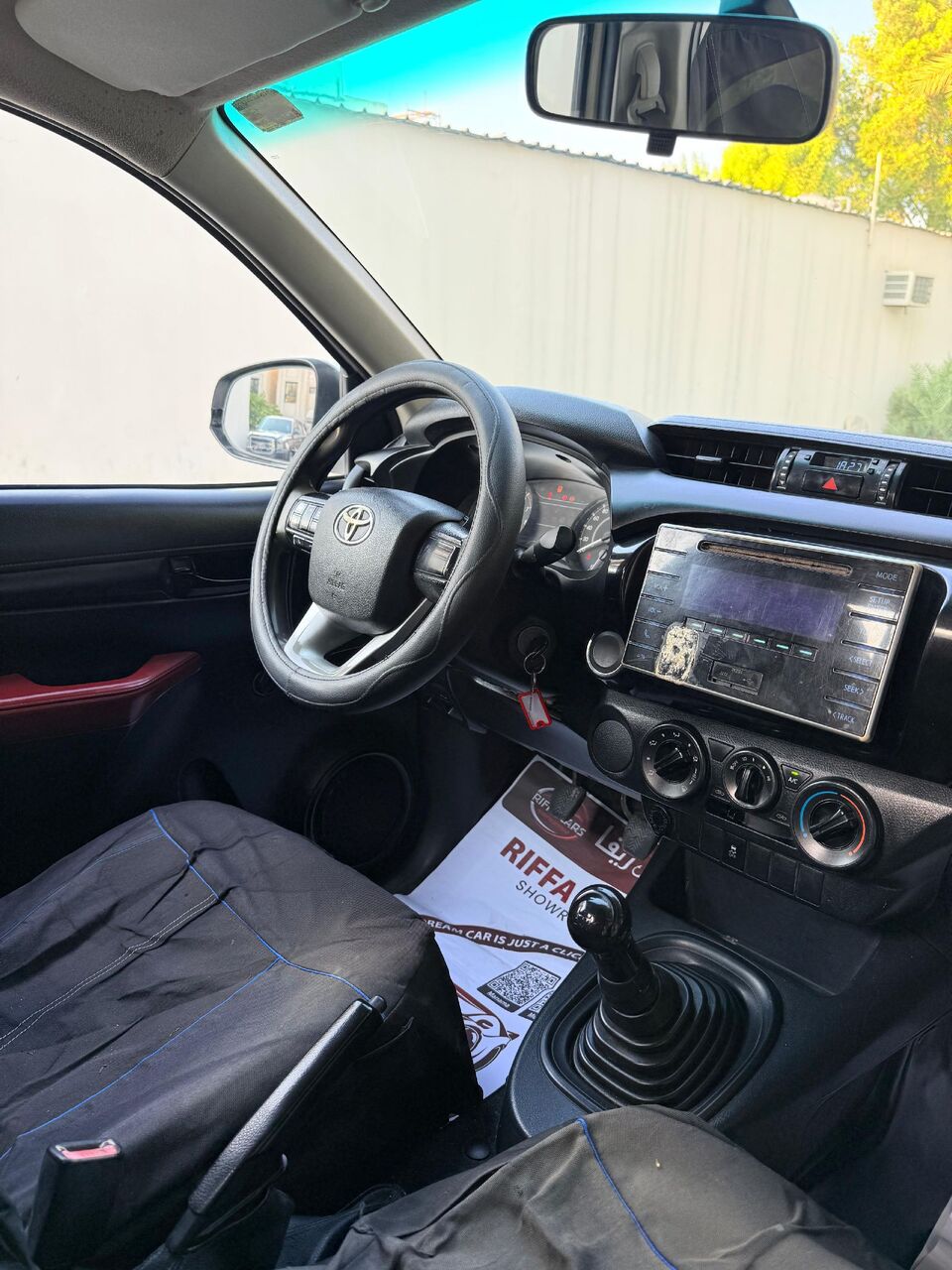 Manama, Vehicles, Cars & Trucks , BHD 4250,  Toyota Hilux,  2017,  Manual,  300000 KM,   SINGLE CABIN PICKUP YEAR-