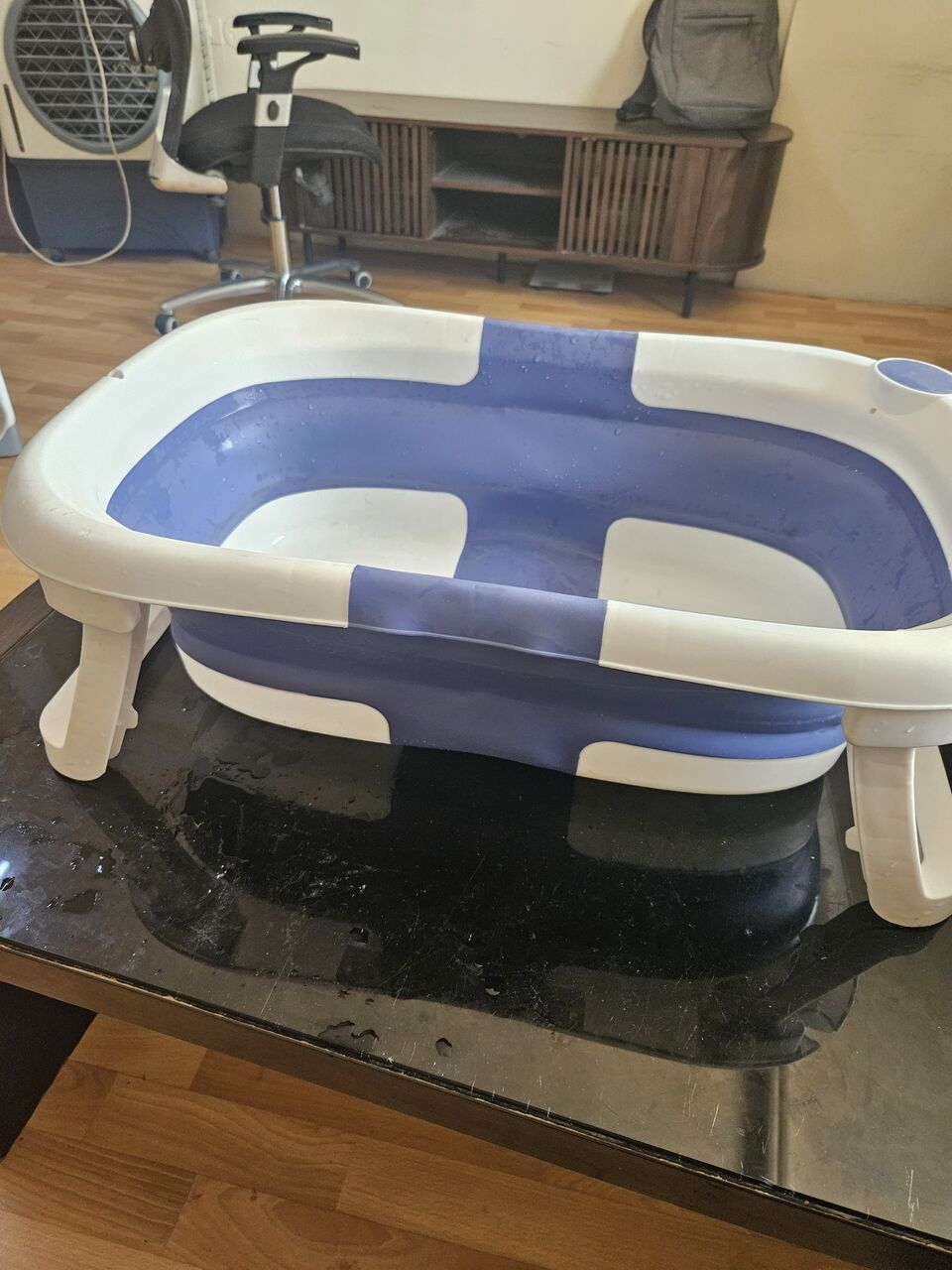 Riyadh, Baby & Kid Stuff, SAR 1,  Junior Walker , Baby Bathtub,automatic Swing, Feeding Table