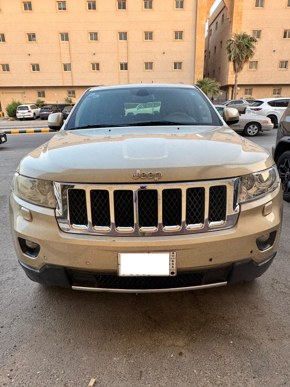 Riyadh, Vehicles, Cars & Trucks , SAR 39500,  Jeep Grand Cherokee Overland,  2012,  Automatic,  246 KM,  For Sale: