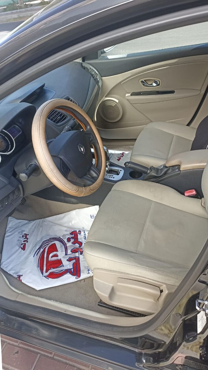 Abha, Vehicles, Cars & Trucks , SAR 14000,  Renault Fluence,  2015,  Automatic,  177000 KM,  SAR14000,