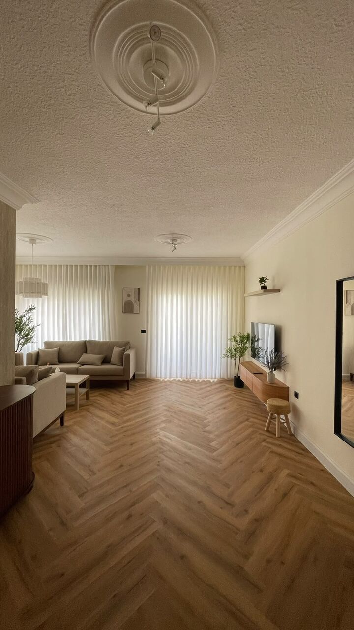 Amman, Apts/Flats Wanted, JOD 14000/year,  Furnished,  4 BR,  Modern And Luxurious Apartment In Shmeisani ✨🏡