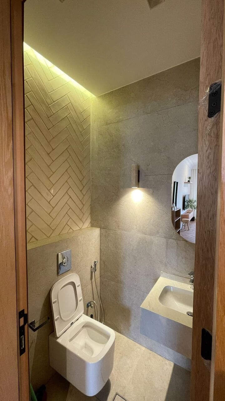 Amman, Apts/Flats Wanted, JOD 14000/year,  Furnished,  4 BR,  Modern And Luxurious Apartment In Shmeisani ✨🏡