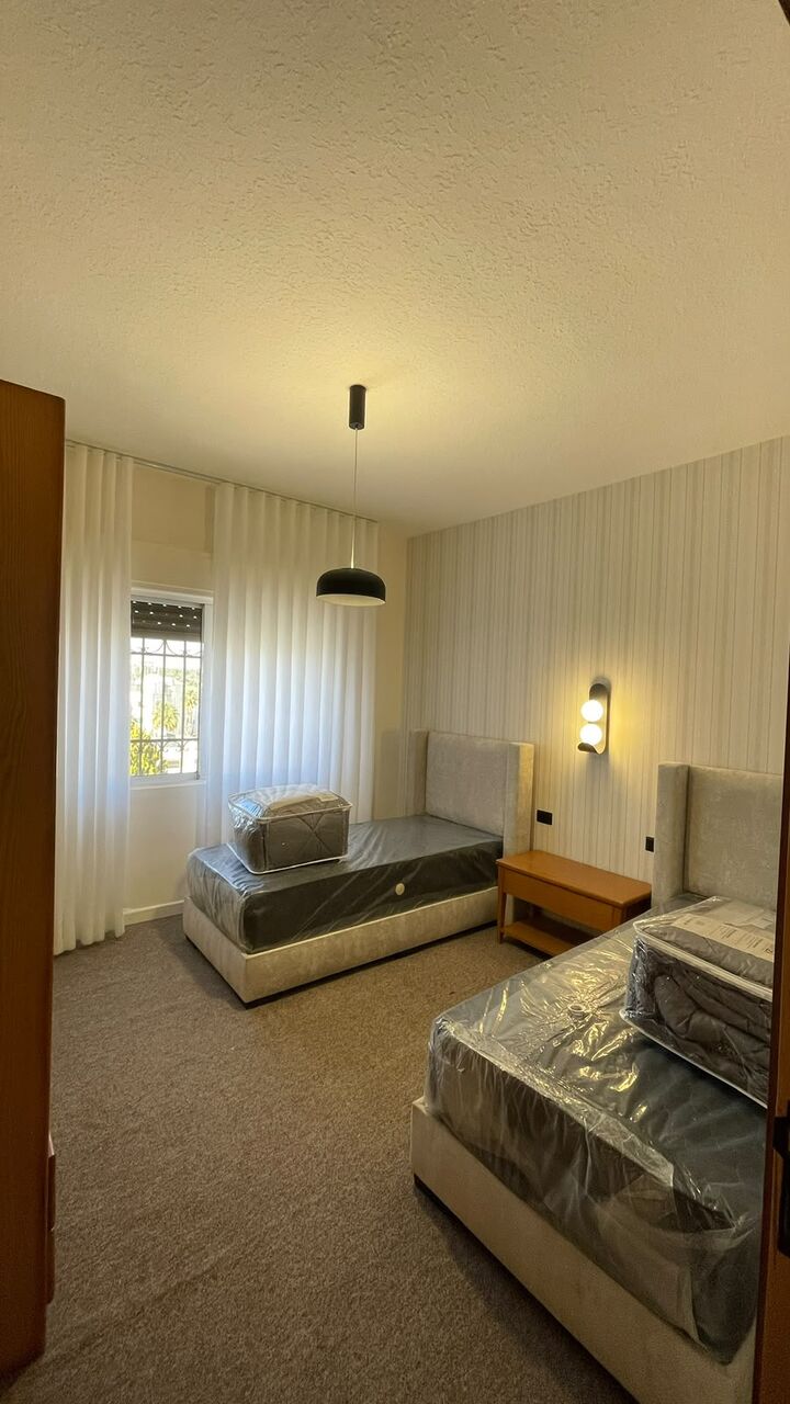 Amman, Apts/Flats Wanted, JOD 14000/year,  Furnished,  4 BR,  Modern And Luxurious Apartment In Shmeisani ✨🏡
