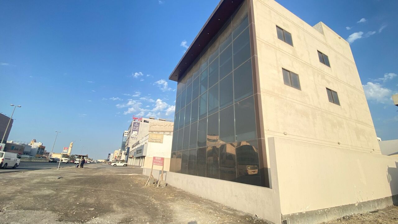 Sitra, Shops, BHD 2500,  400 Sq. Meter,  BRAND NEW SHOWROOM FOR RENT IN SITRA | HIGHWAY SIDE