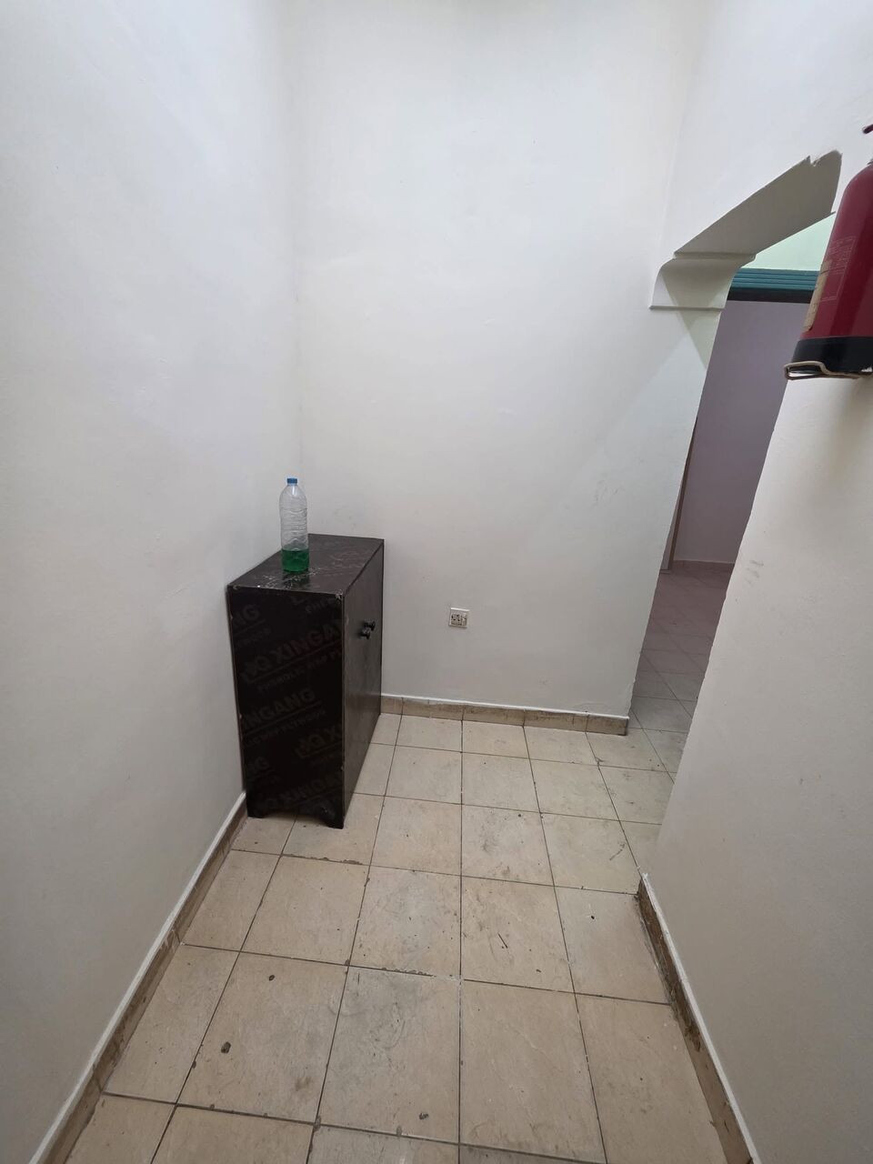 Gudaibiya, Apartments, Flats, Houses & Villas, BHD 130/month,  Big Studio Flat For Rent In Gudaibiya With EWA  Nearby Mustafa Mosque