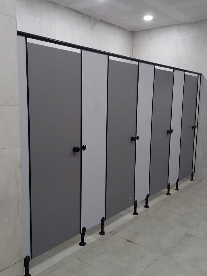 Riyadh, Construction, HPL Bathroom Partitions And Toilet Cubicles In Saudi Arabia