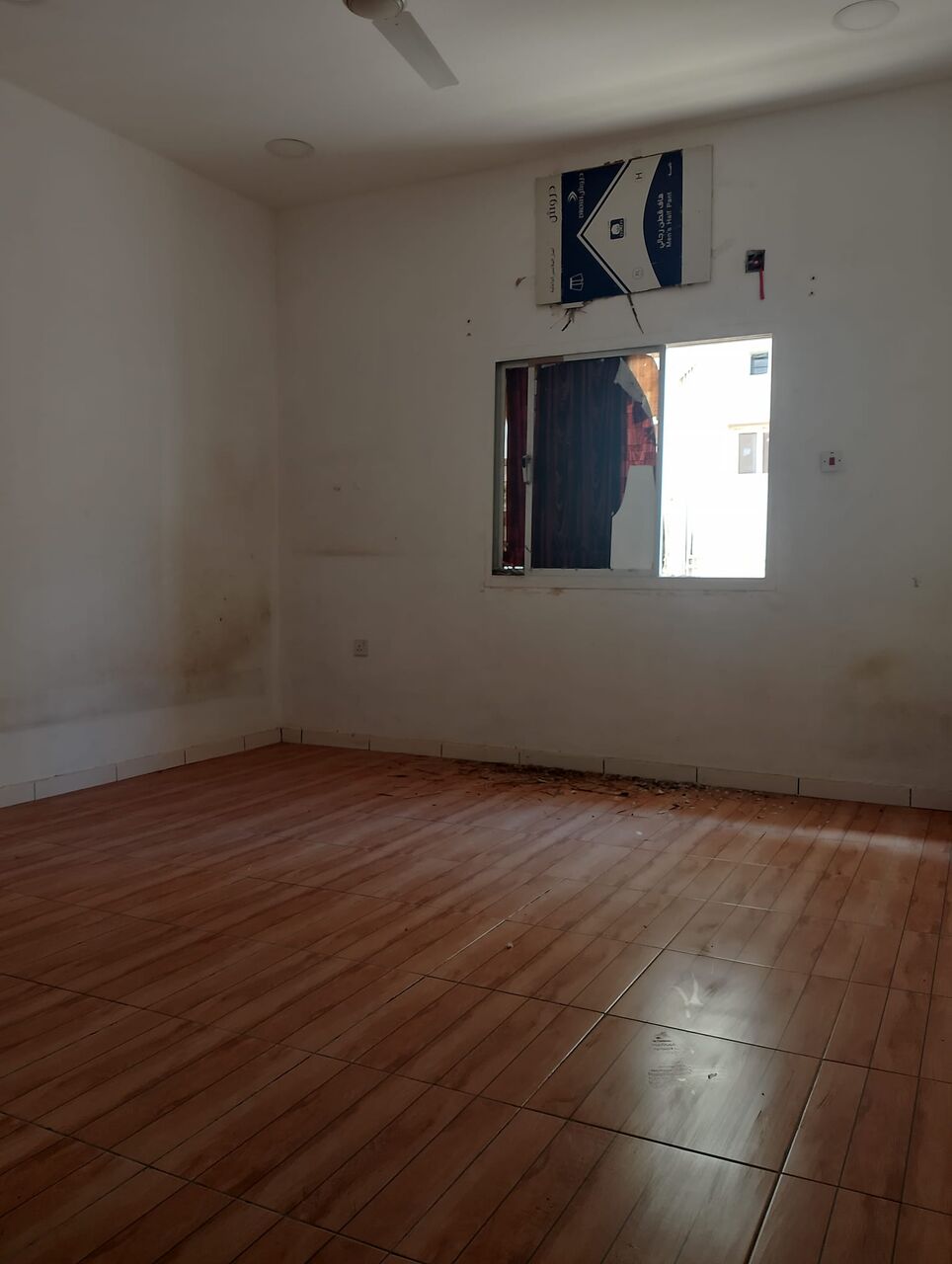 Muharraq, Apartments, Flats, Houses & Villas, BHD 220/month,  4 BR,  170 Sq. Meter,  Apartment For Rent In Muharraq, Near Al-Ghawy Mosque. It Consists Of Four Rooms, Two Bathr