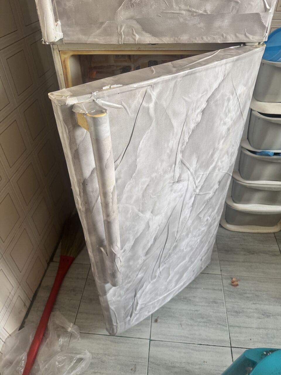 Riyadh, Appliances, SAR 300,  Refrigerator For Sale Good Condition