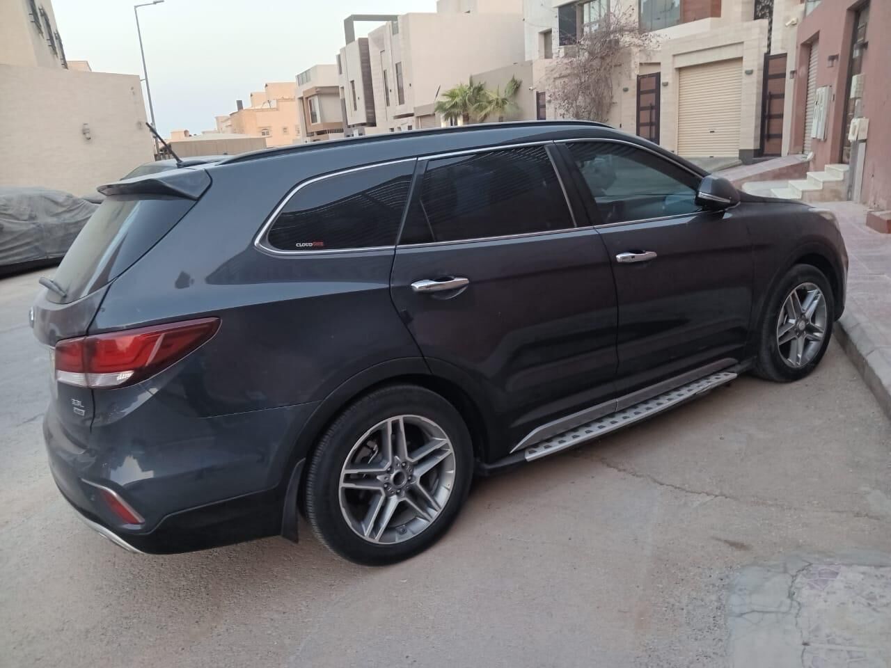 Riyadh, Vehicles, Cars & Trucks , SAR 52000,  Hyundai Santa Fe Grand,  2017,  Automatic,  275000 KM,  🚘   – V6 3.3L 4WD | Full Option (Top Line) Original Paint