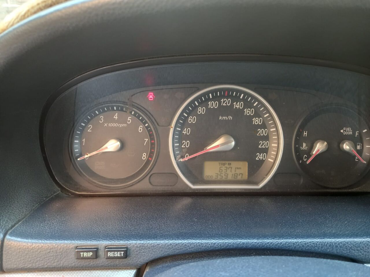Riyadh, Vehicles, Cars & Trucks , SAR 12,  Hyundai Sonata,  2006,  Automatic,  359187 KM,  Hyundai -Sonata Car For Sale In Riyadh &ndash; SAR 12,000 (Slightly Negotiable)