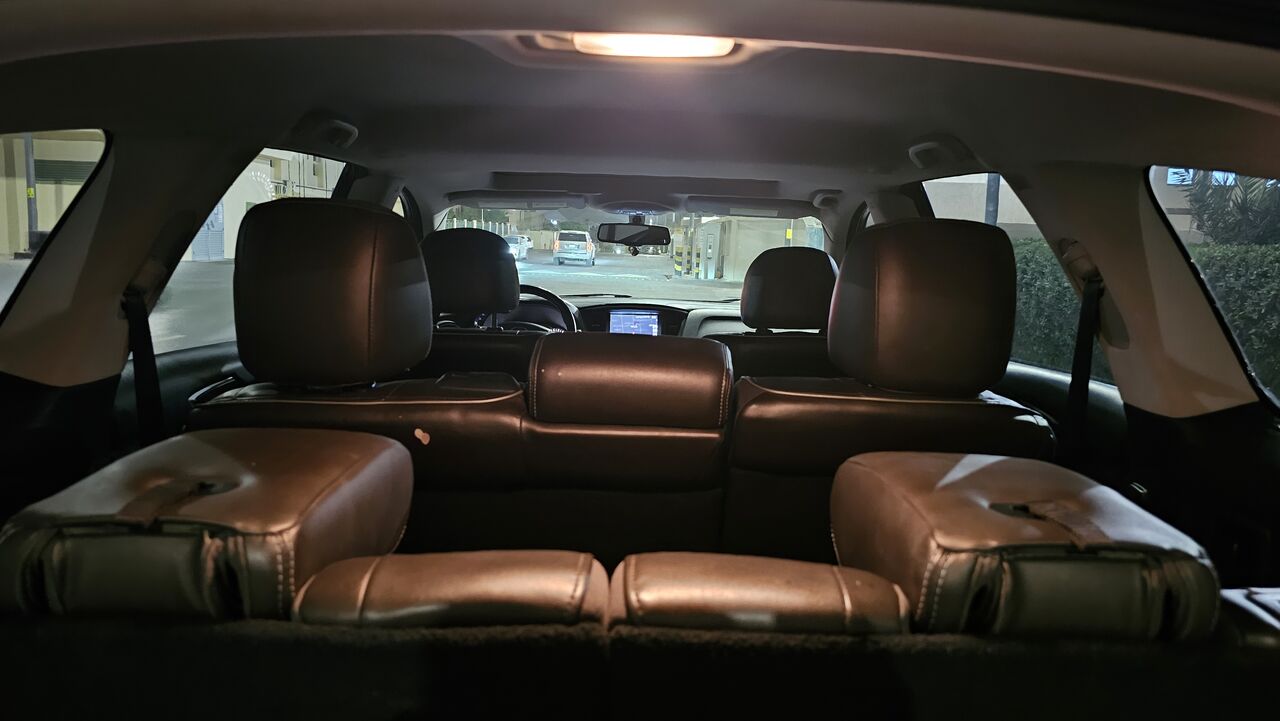 Riyadh, Vehicles, Cars & Trucks , SAR 69000,  Infiniti QX60,  2019,  Automatic,  200000 KM,    200K Km Super Clean 7 Passengers