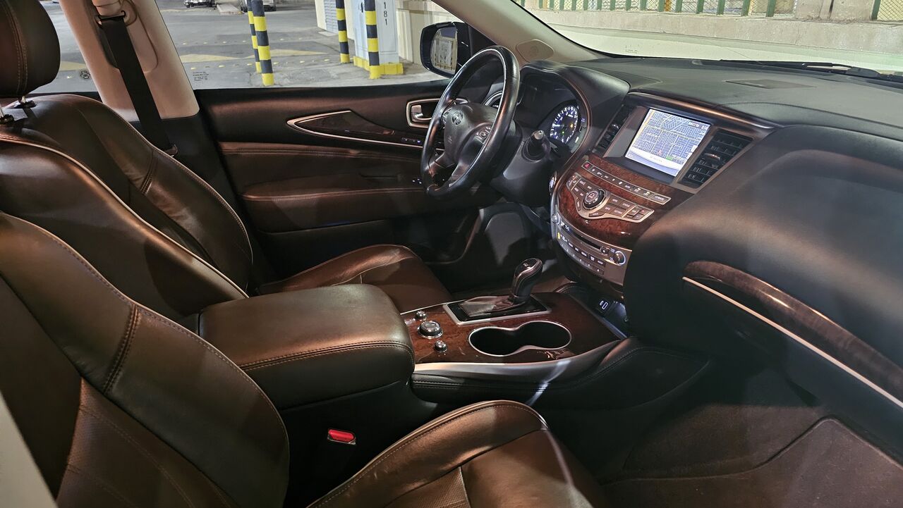 Riyadh, Vehicles, Cars & Trucks , SAR 69000,  Infiniti QX60,  2019,  Automatic,  200000 KM,    200K Km Super Clean 7 Passengers