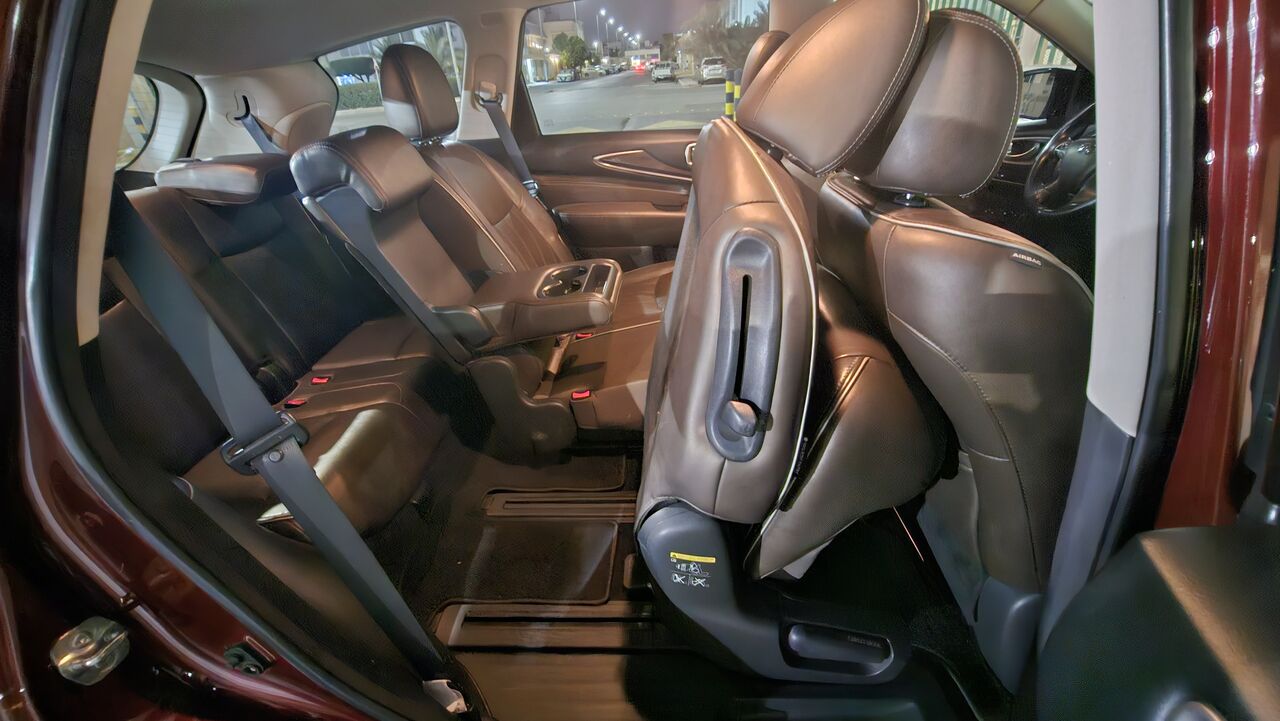 Riyadh, Vehicles, Cars & Trucks , SAR 69000,  Infiniti QX60,  2019,  Automatic,  200000 KM,    200K Km Super Clean 7 Passengers