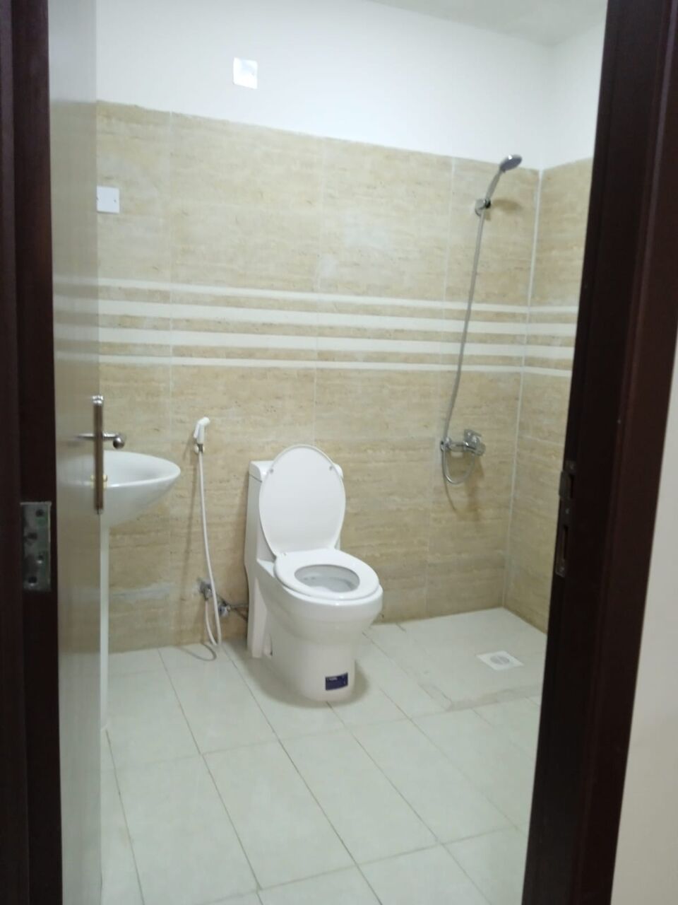Juffair, Apartments, Flats, Houses & Villas, BHD 120140/month,  Flat For Rent