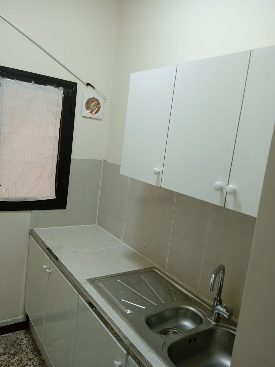 Juffair, Apartments, Flats, Houses & Villas, BHD 120140/month,  Flat For Rent