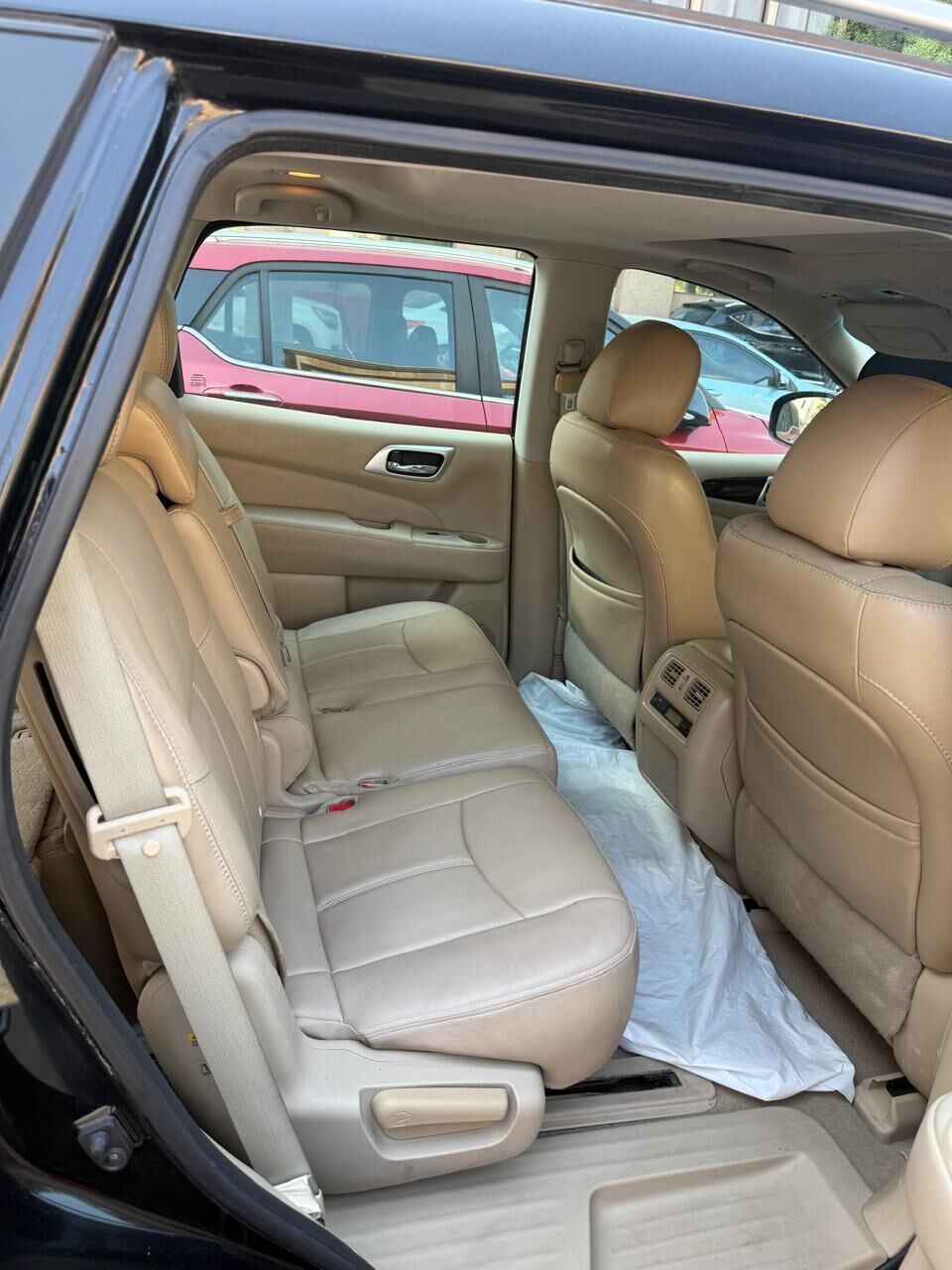 Khobar, Vehicles, Cars & Trucks , SAR 28000,  Nissan Pathfinder,  2014,  Automatic,  256158 KM,    - 7 Seater For Sale