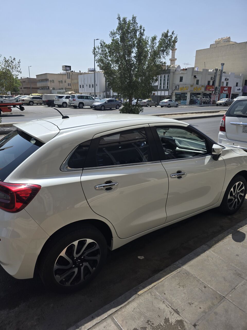 Thuqbah, Vehicles, Cars & Trucks , SA 45000,  Suzuki Baleno,  2025,  Automatic,  17000 KM,  White Suzuji Baleno GLX  Full Option 17000KM