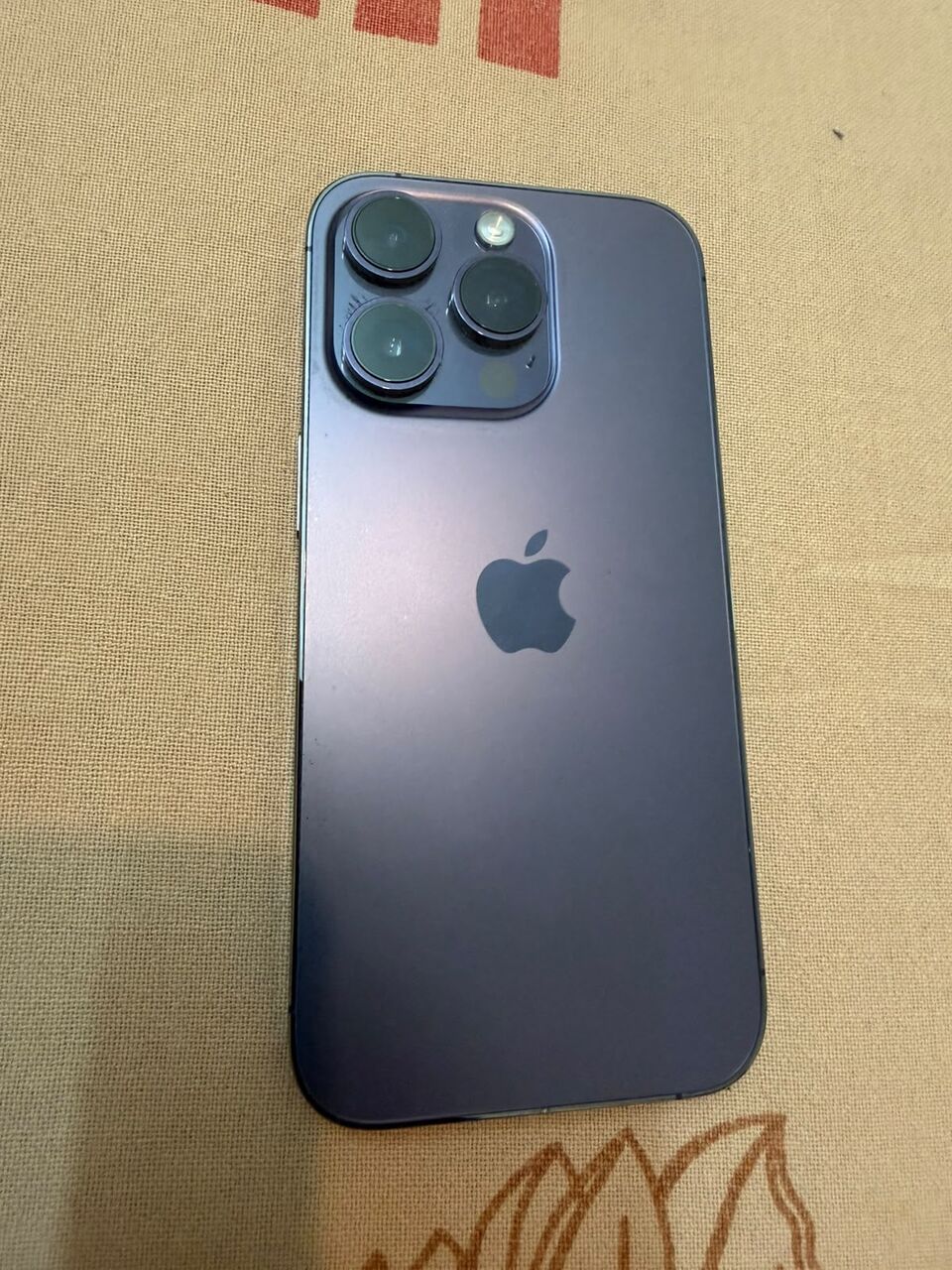 Jeddah, Mobile Phones, SAR 2000,  Iphone 14 Pro And Iphone 13