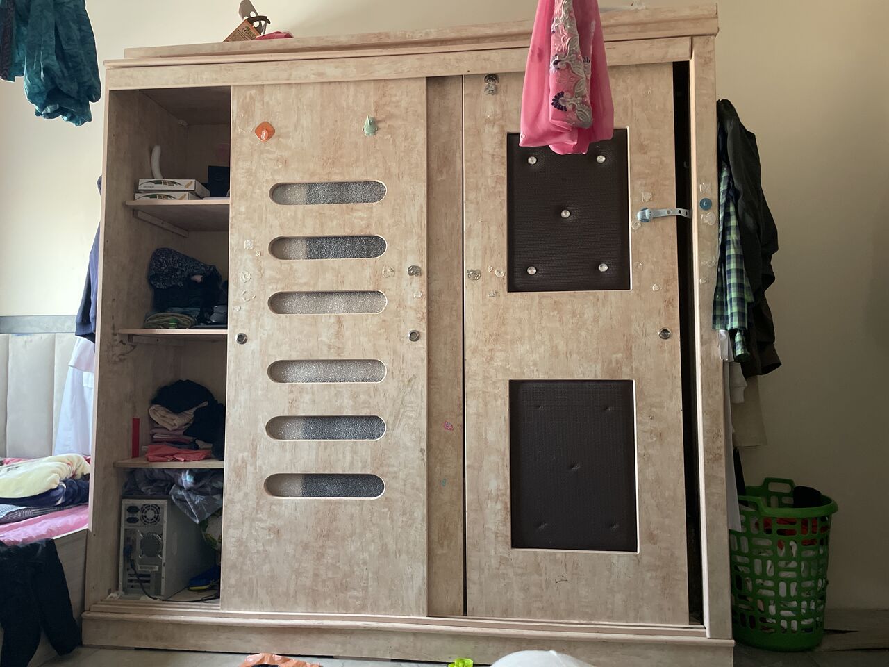 Riyadh, Furniture, SAR 250,  Wardrobe, Celing Fan 110V, Study Table