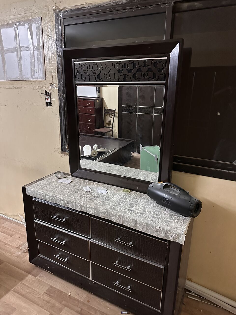 Riyadh, Furniture, SAR 300,  Bet Set For Sale