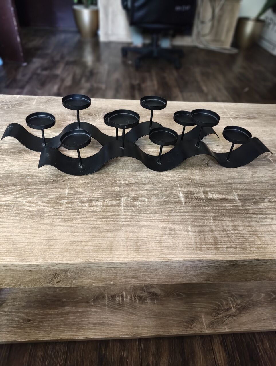 Riyadh, Furniture, SAR 30,  Modern Decorative Candle Holder (Sleek Black Design)
