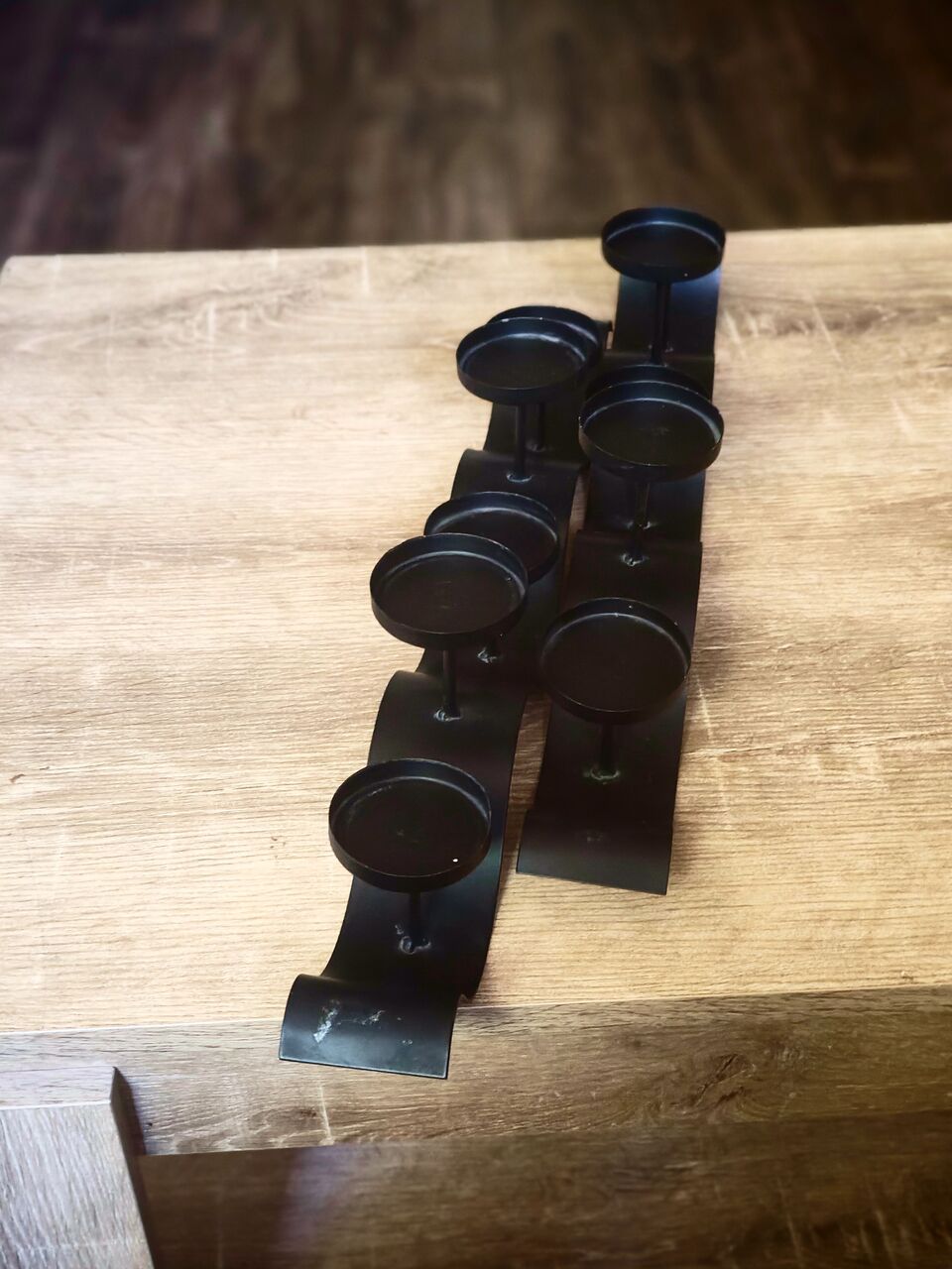 Riyadh, Furniture, SAR 30,  Modern Decorative Candle Holder (Sleek Black Design)