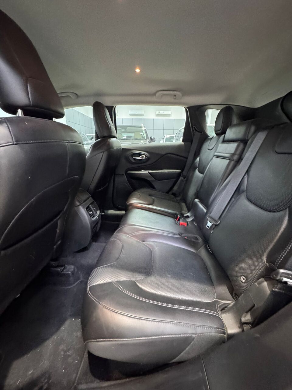 Manama, Vehicles, Cars & Trucks , BHD 3900,  Jeep Cherokee Logitude,  2019,  Automatic,  94000 KM,  Jeep Cherokee Lngitude  (Maroon)