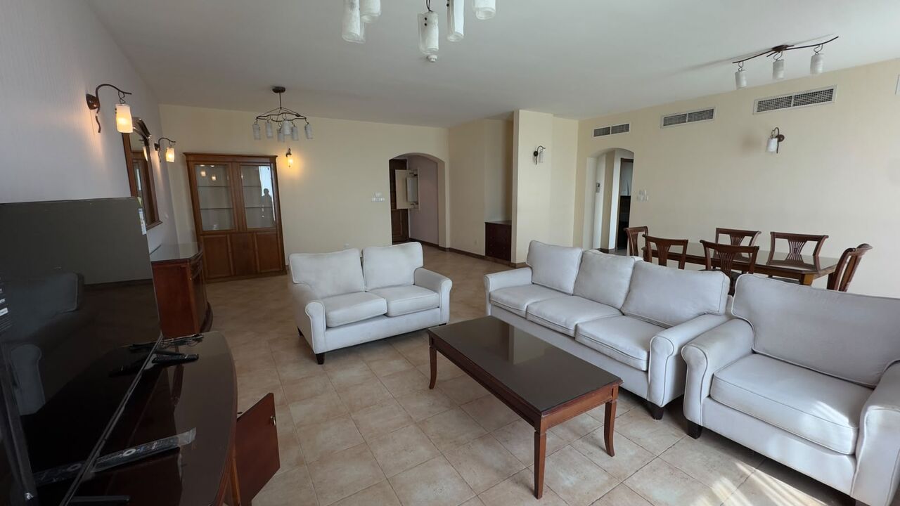 Sanabis, Apartments, Flats, Houses & Villas, BHD 420/month,  Furnished,  3 BR,  Spacious 3bed Room Fully Furnished Flat With Facilities.