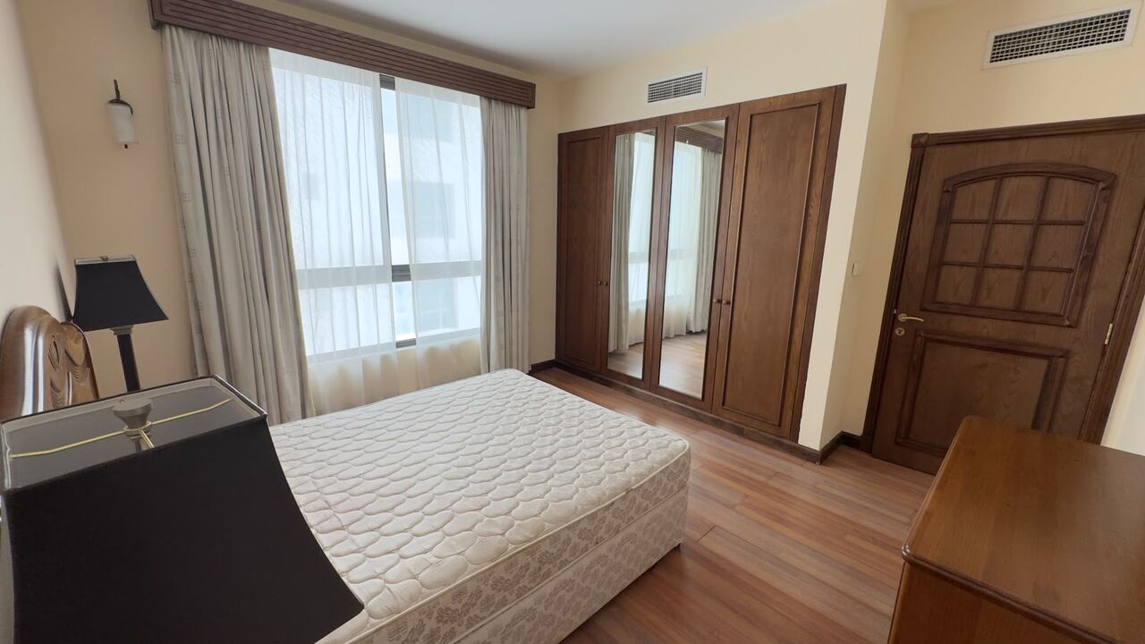 Sanabis, Apartments, Flats, Houses & Villas, BHD 420/month,  Furnished,  3 BR,  Spacious 3bed Room Fully Furnished Flat With Facilities.