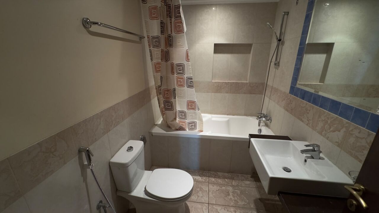 Sanabis, Apartments, Flats, Houses & Villas, BHD 420/month,  Furnished,  3 BR,  Spacious 3bed Room Fully Furnished Flat With Facilities.