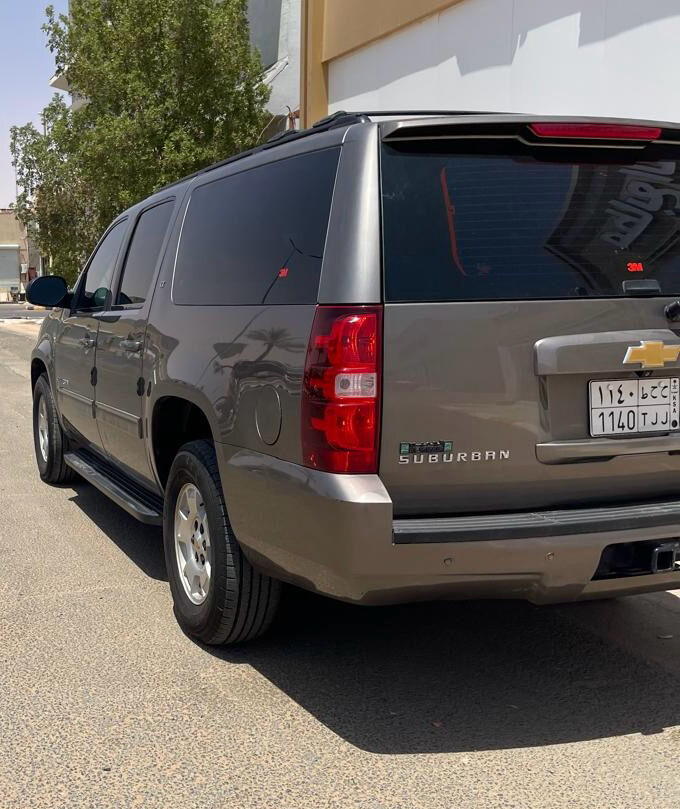 Dammam, Vehicles, Cars & Trucks , SAR 1,  Chevrolet Suburban,  2013,  Automatic,  250000 KM,    4&times;4 &ndash; For Sale
