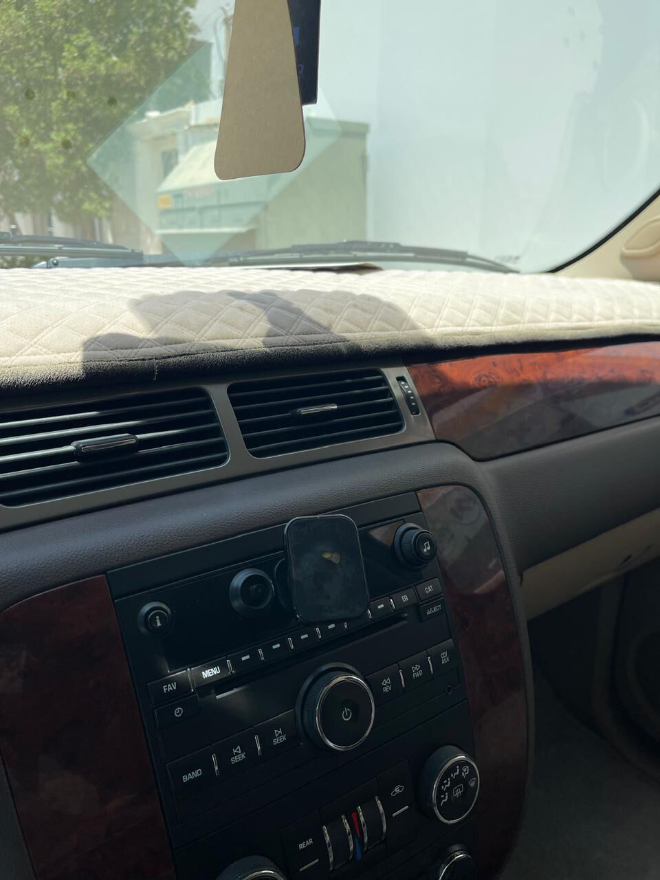 Dammam, Vehicles, Cars & Trucks , SAR 1,  Chevrolet Suburban,  2013,  Automatic,  250000 KM,    4&times;4 &ndash; For Sale