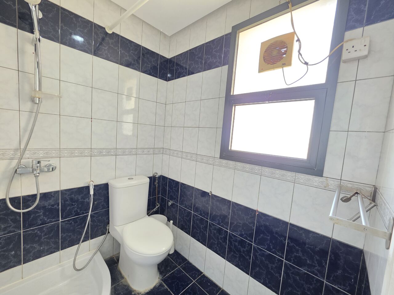 Juffair, Apartments, Flats, Houses & Villas, BHD 250/month,  Furnished,  1 BR,  80 Sq. Meter,  1Bhk Unlimited Ewa With Wifi | Prime Location Near Oasis Mall