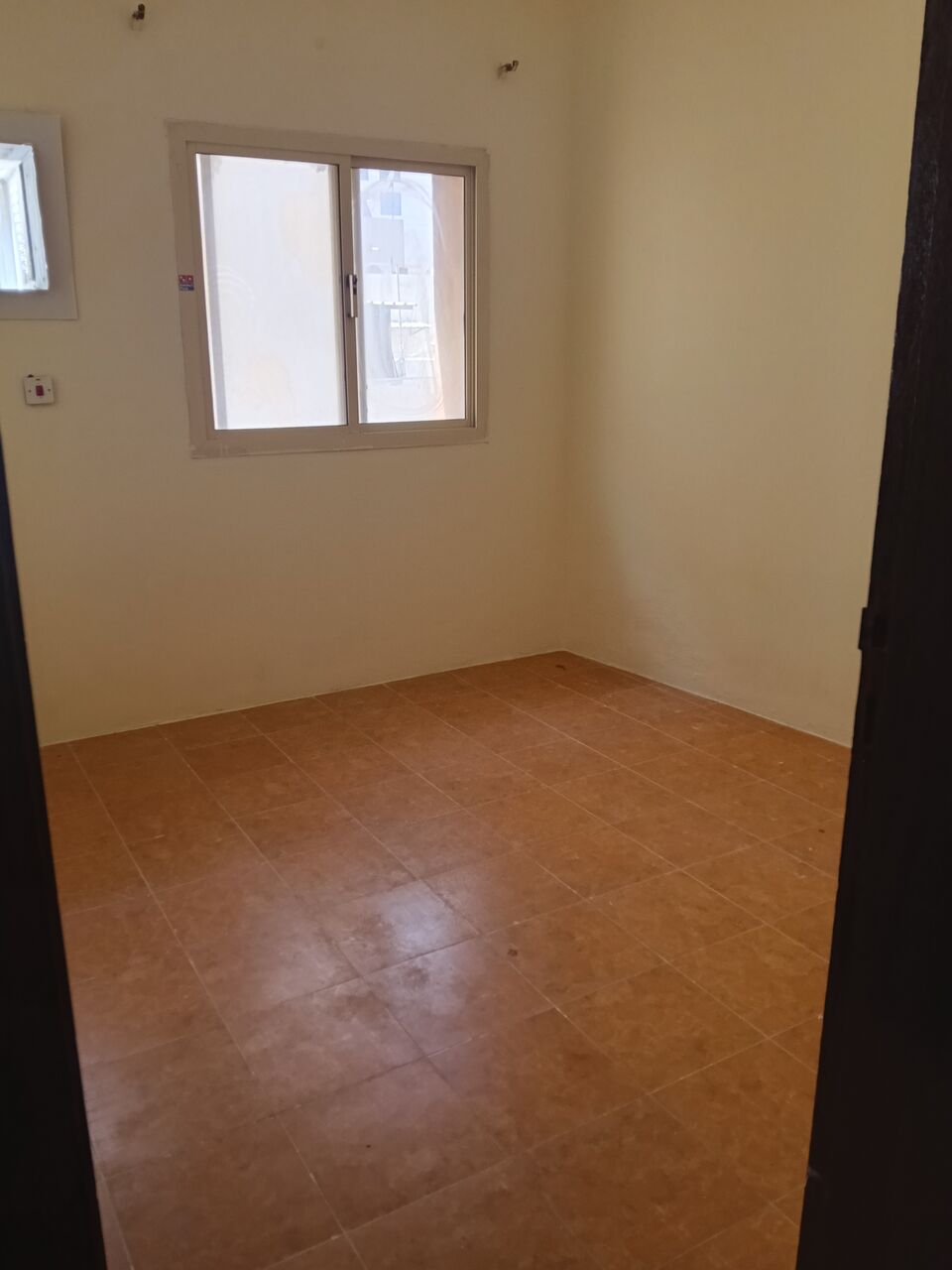Gudaibiya, Apartments, Flats, Houses & Villas, BHD 200/month,  2 BR,  2 Bedroom Unfurnished Flat For Rent With Ewa