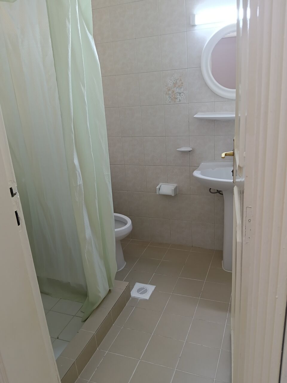 Hoora, Apartments, Flats, Houses & Villas, BHD 230/month,  2 BR,  2 Bedroom Semi Furnished Flat For Rent With Ewa