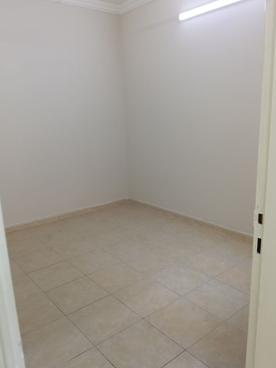 Hoora, Apartments, Flats, Houses & Villas, BHD 230/month,  2 BR,  2 Bedroom Semi Furnished Flat For Rent With Ewa