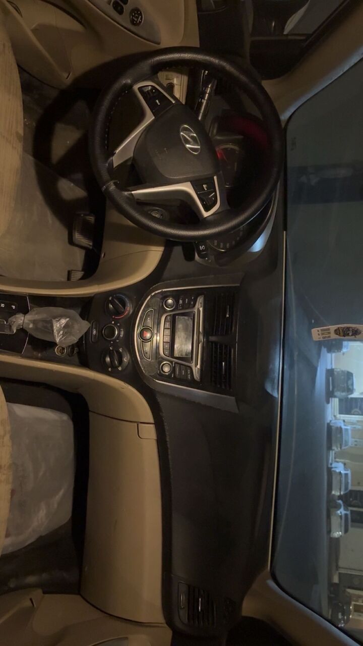 Riyadh, Auto Parts, SAR 10000,  2015 Hyundai Accent For Sale